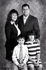Luis Family - Couples and Family Portraits - Copyright - Lon Casler Bixby - www.lcbphotography.com - All Rights Reserved